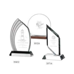 Sparta   Optical crystal award that provides an ample etch area 