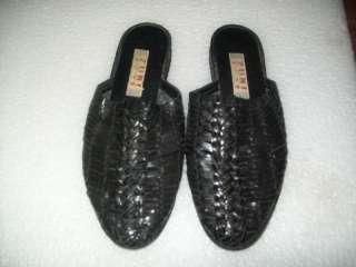 ZUNI BLACK WOVEN SLIDES SIZE 8 MADE IN INDIA SIZE 8  
