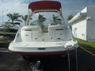 2006 Chaparral 255 SSi Cuddy like Sea Ray