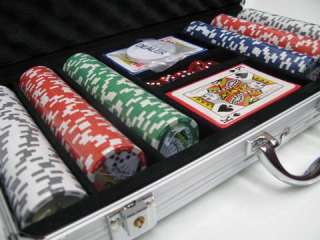 Genuine Casino Sytle Clay Pocker Chips & Case 300 pc  