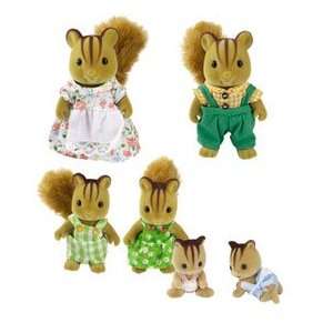  country treehouse squirrel family Toys & Games