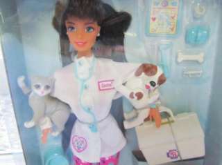 PET DOCTOR BARBIE NRFB Cat and dog wiggle waggle  