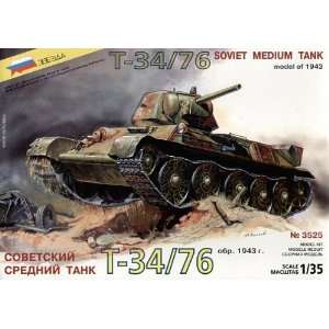  1/35 T 34/76 Soviet Tank Model 43 ZVE3525 Toys & Games