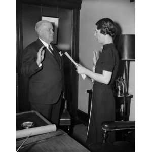  1939 New FCC Commissioner takes oath. Washington, D.C 