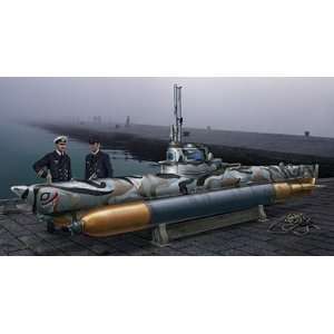   35 U Boat Biber Pocket Size Submarine (Plastic Models) Toys & Games