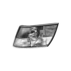HELLA 005263051 Saab 900 Driver Side Replacement Parking/Turn Signal 