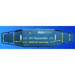   Datavideo FireWire IEEE 1394 Repeater Hub Inline 2 Port Electronics