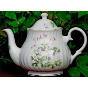 Heirloon Linnea   6 cup Teapot 