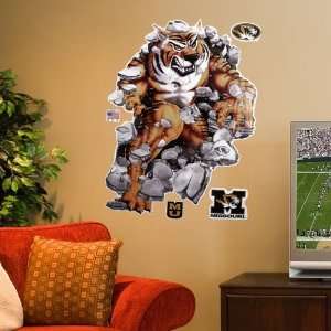  NCAA Missouri Tigers 3 Team Mascot Wall Crasher