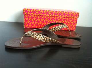 NIB Size 9 Tory Burch Thora Saffiano Sandal Flip Flop Leopard Print 