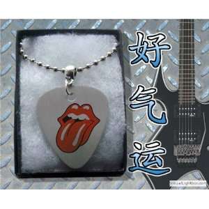  Rolling Stones Metal Guitar Pick Necklace Boxed Music 