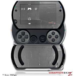  Sony PSPgo Skin Kit   Duct Tape Skin and Screen Protector 