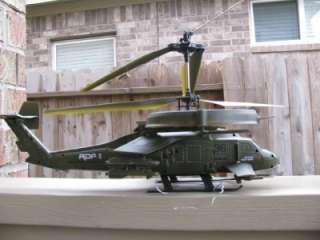 HuntingSky 4 Channels RC JUNGLE CAMOUFAGE Helicopter W/Gyro 2012 New 