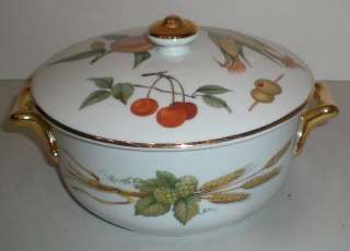Royal Worcester Covered Round Casserole w/ Handles  