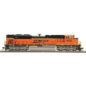  HO SD70ACe/Comfort w/NMRA Socket, BNSF #9162 Toys & Games