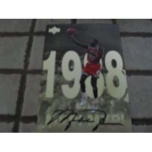  1998 Upper Deck Michael Jordan #4 Career Achievement Gold 