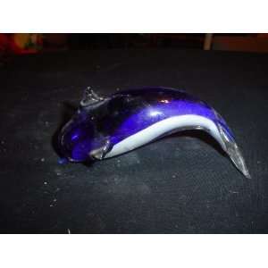    BLUE/WHITE GLASS DIVING DOLPHIN PAPER WEIGHT 