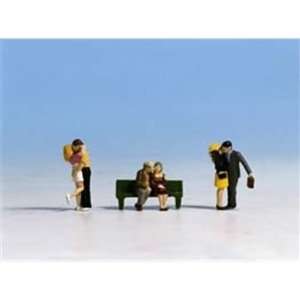    Noch 36510 Courting Couples (3 Couples & Bench) Toys & Games