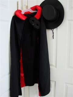 Zorro Masked Bandit costume deluxe lined Cape mask and hat Halloween 