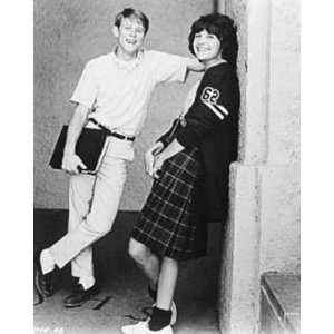 Ron Howard and Cindy Williams by Unknown 16x20  Kitchen 