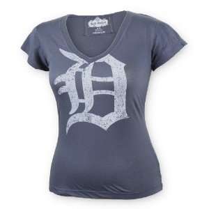  Detroit Tigers Ladies Velocity V Neck T shirt Sports 