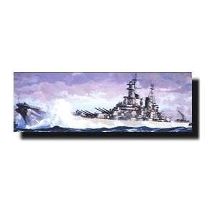   700 USN Battleship USS New Jersey   WWII Version Kit Toys & Games