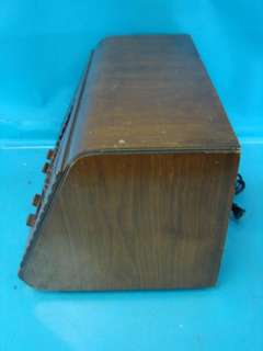Vtg Philco Tube Radio Wood Table Model 41 250 AM SW Slant Top Plays 