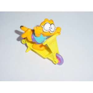   Garfield on a Scooter Happy Meal Toy   Vintage 1988 