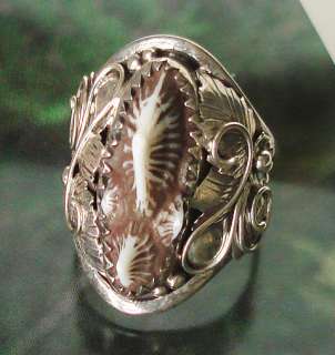 STERLING SILVER RING WITH STINGRAY TAIL GEMSTONES  