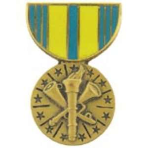  Armed Forces Reserve Medal Pin 1 3/16 Arts, Crafts 