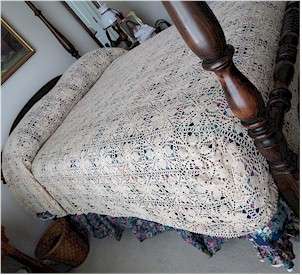 Vintage Hand Crocheted Bedspread Ecru Full/Queen   
