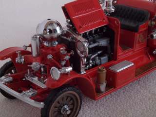 Franklin Mint 1/32 1922 Ahrens Fox Fire Engine Truck  
