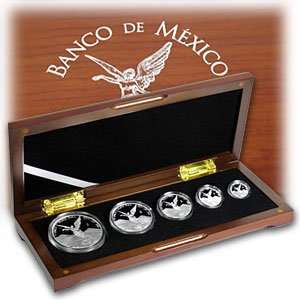   oz Silver Libertad 5 Coin Set .999   Proof (In Wood Box) Toys & Games