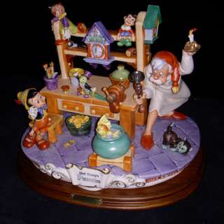 Disney Capodimonte Pinocchio & Gepetto Workshop  