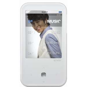    iriver S100 White 8GB /MP4 Player  Players & Accessories