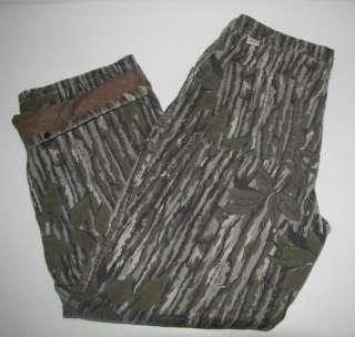 Mens Size 34X30 Duxbak Thinsulate Lined RealTree Camo Jeans.  
