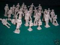 PLASTICVILLE UNPAINTED PEOPLE ASSORTMENT OF 32 O SCALE  