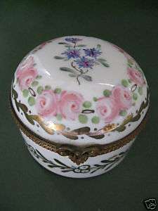 Antique Limoges Decor Main France Porcelain Box  