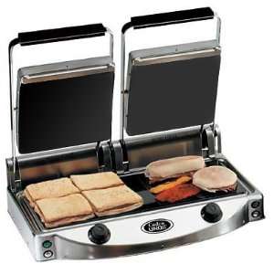 Cadco Double Ceramic Panini Grill Press   Smooth Top and Bottom   208 