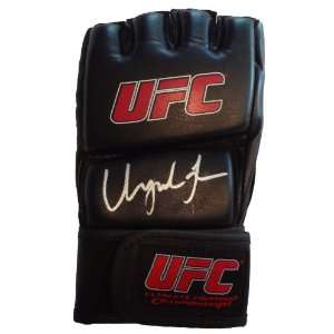  Urijah Faber Autographed UFC Fight Glove W/PROOF, Picture 