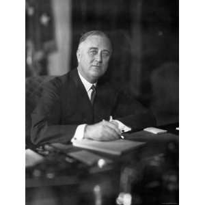  US Pres. Franklin D. Roosevelt Sitting at Desk with Pen 