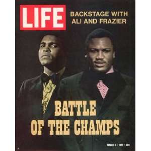 Muhammad Ali and Joe Frazier   Battle of the Champs by John Shearer 