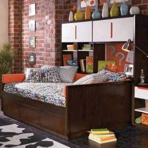 Nick The Suite Daybed with Study Wall by Nickelodeon Rooms by Lea 