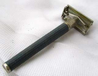 VINTAGE GILLETTE SAFETY RAZOR MADE IN MEXICO 2  