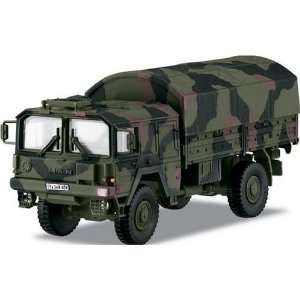   Ton Military GL 4x4 Flatbed HO scale Truck with Tarp Toys & Games
