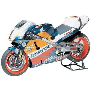  1/12 Repsol Honda NSR500 98 TAM14071 Toys & Games