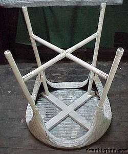 Vintage Round White Wicker Lamp Table  