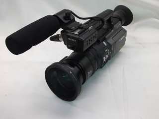 Sony Handycam DSR PD170 Mini DV 3 CCD Digital Camcorder   Black 